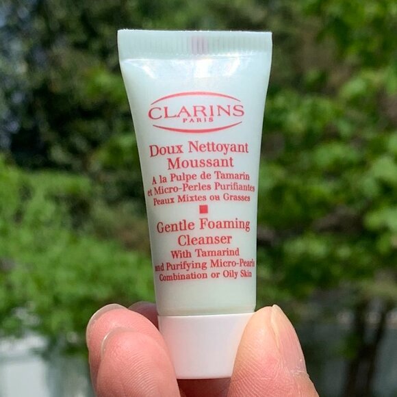 Clarins Plant Extracts Gentle Foaming Cleanser & Firming Brightening Serum 2pc - Picture 4 of 9
